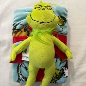 Dr. Seuss The Grinch Super Soft Hugger and 40"x50" Throw Set Christmas